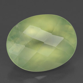 Prehnita verde natural de 6,57 ct, transparente, transparente / translúcido