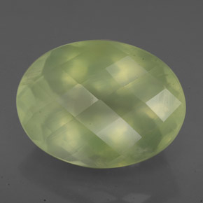 Prehnita verde natural de 10,07 ct, transparente, transparente / translúcido