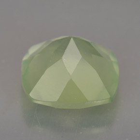 Prehnite Verde natural de 3.96 ct, Transparente, Transparente / Translúcido