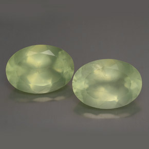 Gemas de prehnita verde natural de  ct, transparente, transparente / translúcido