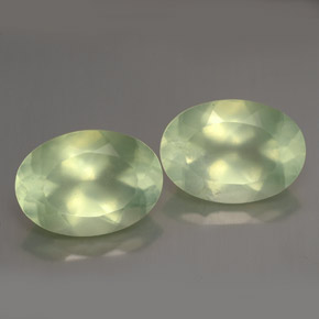 Gemas de prehnita verde natural de  ct, transparente, transparente / translúcido