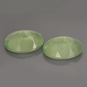 Gemas de prehnita verde natural de  ct, corte óvalo, transparente