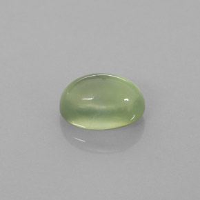 Prehnite Verde natural de 3.48 ct, Corte Óvalo, Translúcido