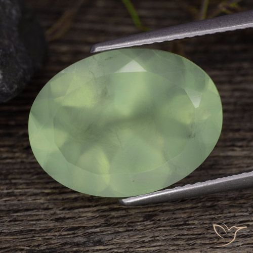 Prehnita verde natural de 8,88 ct, corte óvalo, translúcido