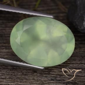 Prehnita verde natural de 8,88 ct, corte óvalo, translúcido