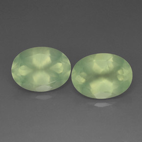 Gemas de prehnita verde natural de  ct, transparente, transparente / translúcido