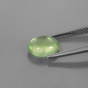 Prehnita verde natural de 2,11 ct, corte óvalo, transparente