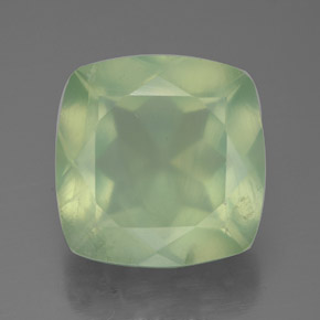 Prehnite Verde natural de 6.83 ct, Corte Cojín, Translúcido
