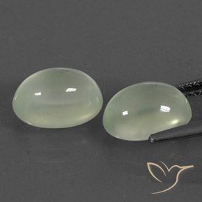 Gemas de Prehnite Olive Green  natural de 5.25 ct, Ovalada, Transparente / Translúcido