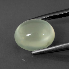 Prehnita verde natural de 3,10 ct, corte óvalo, transparente