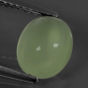 Prehnita verde natural de 2,00 ct, corte óvalo, transparente
