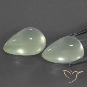 Gemas de Prehnite Blanco verdoso claro natural de 5.27 ct, En forma de pera, Transparente / Translúcido