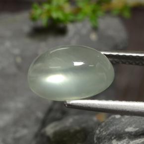 Prehnite Pale Green  natural de 3.57 ct, Corte Óvalo, Transparente