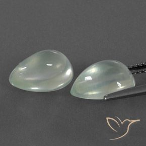 Gemas de Prehnite Verde muy claro natural de 6.60 ct, En forma de pera, Transparente / Translúcido