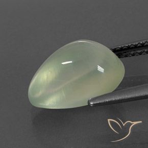 Prehnite Olive Green  natural de 4.26 ct, En forma de pera, Transparente / Translúcido