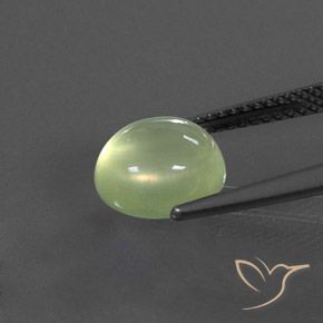 Prehnite Lime Green  natural de 3.21 ct, Ovalada, Transparente / Translúcido