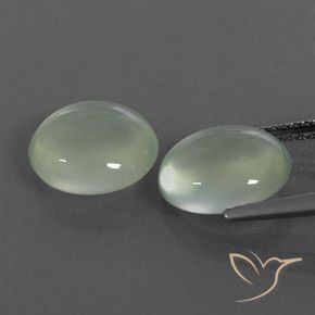 Gemas de Prehnite Verde salvia muy claro natural de 4.99 ct, Ovalada, Transparente / Translúcido