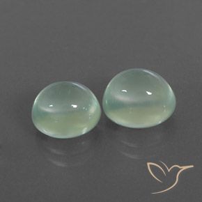 Gemas de Prehnite Verde salvia muy claro natural de 4.70 ct, Ovalada, Transparente / Translúcido