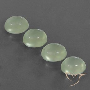 Gemas de Prehnite Pale Pear Green  natural de 8.93 ct, Ovalada, Transparente / Translúcido