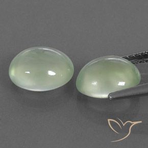 Gemas de Prehnite Pale Yellowish Green    natural de 3.53 ct, Ovalada, Transparente / Translúcido