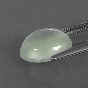 Prehnita verde natural de 3,95 ct, corte óvalo, transparente