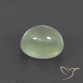Prehnite Verde salvia muy claro natural de 3.30 ct, Ovalada, Transparente / Translúcido