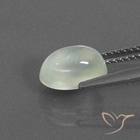 Prehnite Verde claro natural de 1.98 ct, Ovalada, Transparente / Translúcido