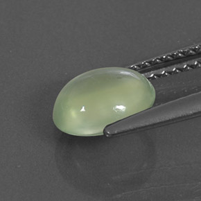 Prehnita verde natural de 1,43 ct, corte óvalo, transparente