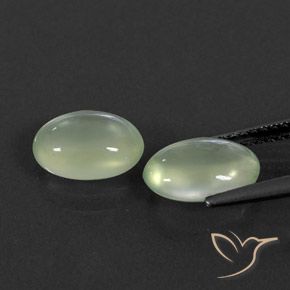 Gemas de Prehnite Pale Green  natural de 3.52 ct, Ovalada, Transparente / Translúcido