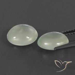 Gemas de Prehnite Olive Green  natural de 5.53 ct, Ovalada, Transparente / Translúcido