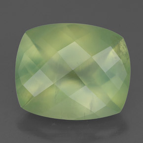 Prehnite Verde natural de 5.24 ct, Transparente, Transparente / Translúcido
