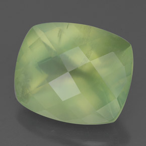 Prehnite Verde natural de 5.24 ct, Transparente, Transparente / Translúcido