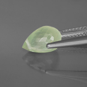Prehnite Verde natural de 2.64 ct, Transparente, Transparente / Translúcido