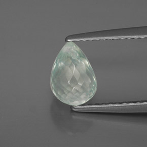 Prehnita verde natural de 1,73 ct, briolette, transparente