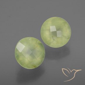 Gemas de Prehnite Verde terroso natural de 3.63 ct, Redondo, Transparente / Translúcido