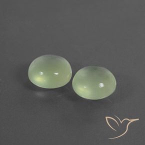 Gemas de Prehnite Verde pera pálido natural de 3.88 ct, Redondo, Transparente