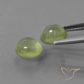 Gemas de Prehnite Verde pera natural de 4.21 ct, Ovalada, Transparente