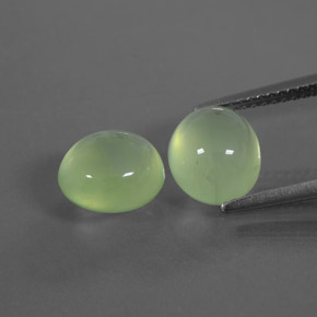 Gemas de Prehnite Verde pera pálido natural de 5.45 ct, Transparente, Transparente / Translúcido