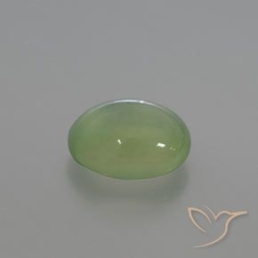Prehnite Verde medio natural de 3.64 ct, Ovalada, Transparente / Translúcido