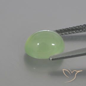 Prehnite Verde lima pálido natural de 2.81 ct, Ovalada, Transparente / Translúcido