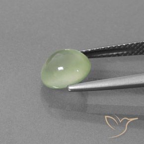 Prehnite Verde pálido natural de 2.14 ct, Ovalada, Transparente / Translúcido