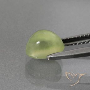 Prehnite Verde pera pálido natural de 2.06 ct, Ovalada, Transparente / Translúcido