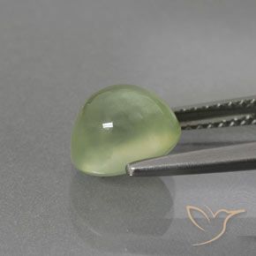 Prehnite Verde pera pálido natural de 2.65 ct, Ovalada, Transparente / Translúcido