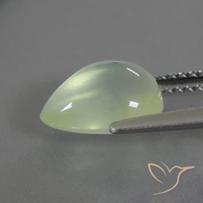 Prehnite Verde pálido natural de 2.77 ct, En forma de pera, Transparente / Translúcido