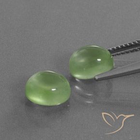Gemas de Prehnite Verde lima pálido natural de 4.86 ct, Ovalada, Transparente
