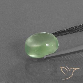 Prehnite Verde amarillo claro natural de 3.22 ct, Ovalada, Transparente