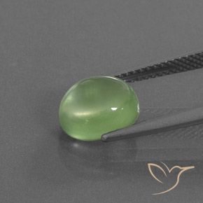 Prehnite Verde amarillento natural de 3.16 ct, Ovalada, Transparente