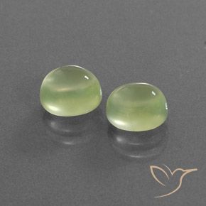Gemas de Prehnite Verde medio natural de 2.91 ct, Ovalada, Transparente