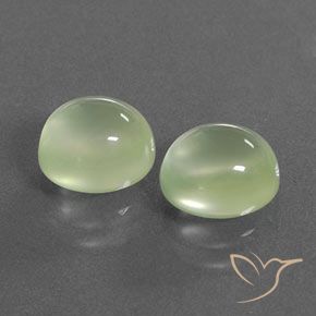 Gemas de Prehnite Verde pera pálido natural de 5.78 ct, Ovalada, Transparente / Translúcido