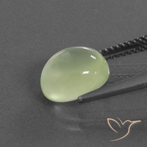 Prehnite Verde lima natural de 3.62 ct, Ovalada, Transparente / Translúcido